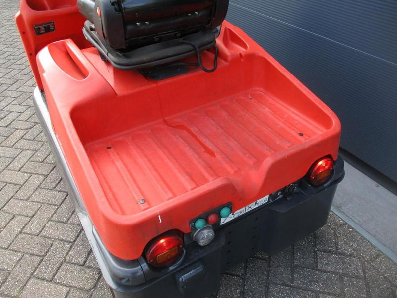 Linde P 60 - Trator elétrics: foto 4 Linde P 60 - Trator elétrics: foto 4