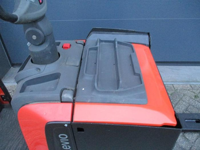 Toyota LPE 250 - Porta-palete: foto 5 Toyota LPE 250 - Porta-palete: foto 5