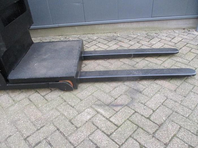 Order-picker Toyota OSE 100W: foto 7