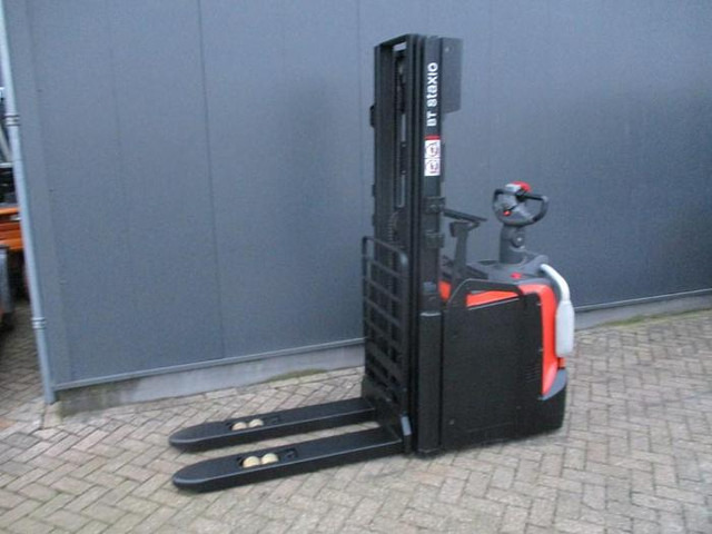 Toyota SPE 120L - Stacker: foto 2 Toyota SPE 120L - Stacker: foto 2