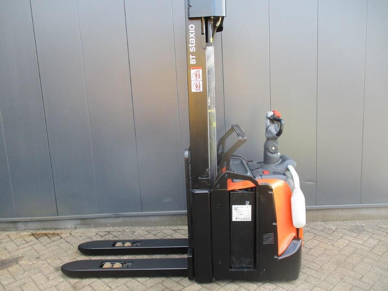 Toyota SPE 160L - Stacker: foto 1 Toyota SPE 160L - Stacker: foto 1