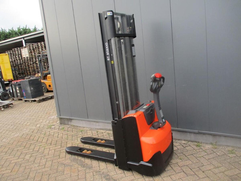 Toyota SWE 100 - Stacker: foto 3 Toyota SWE 100 - Stacker: foto 3
