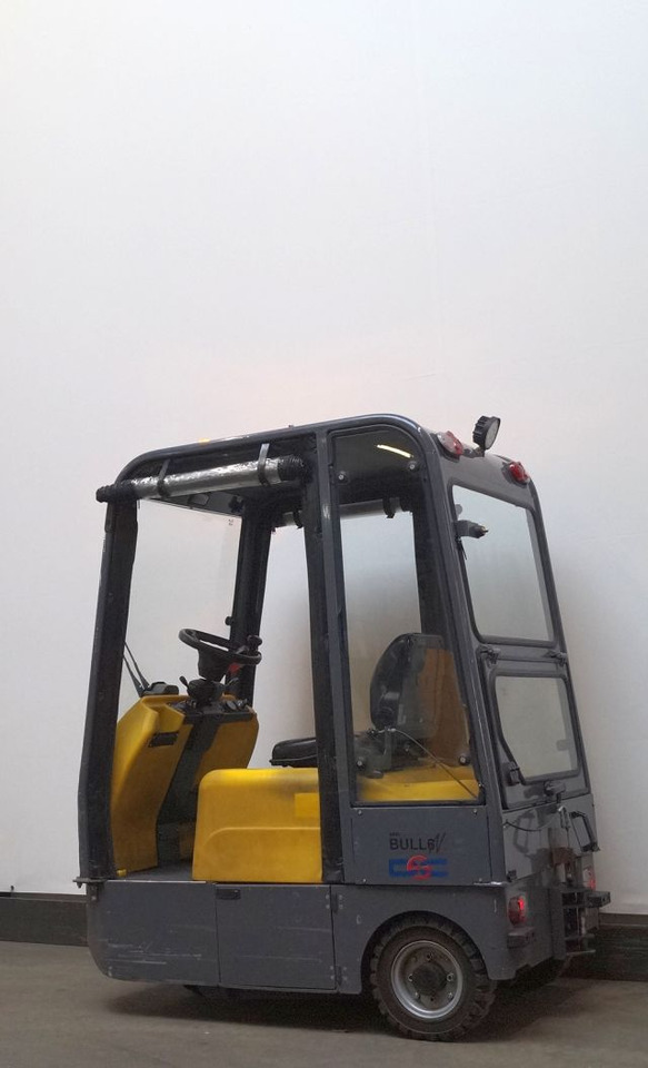 Dec Bull 6N - Trator elétrics: foto 2 Dec Bull 6N - Trator elétrics: foto 2