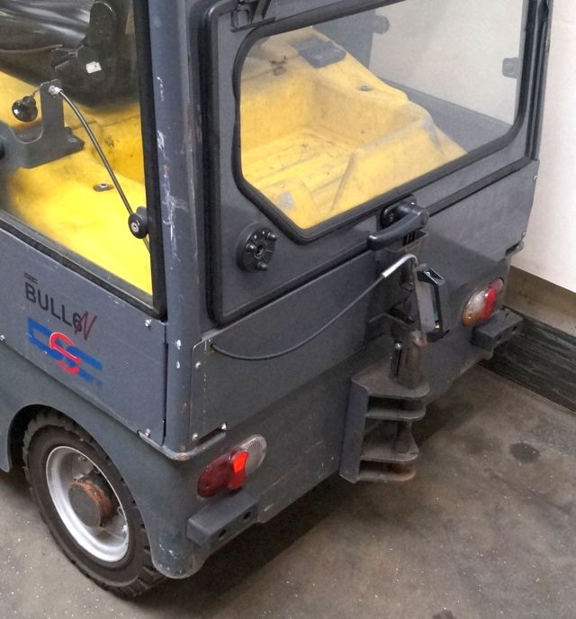 Dec Bull 6N - Trator elétrics: foto 4 Dec Bull 6N - Trator elétrics: foto 4