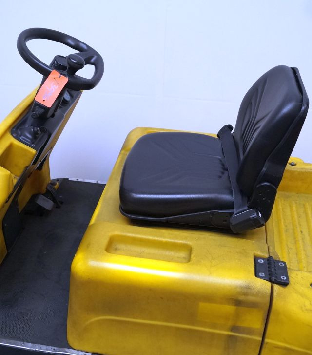 Dec Bull 6N - Trator elétrics: foto 5 Dec Bull 6N - Trator elétrics: foto 5