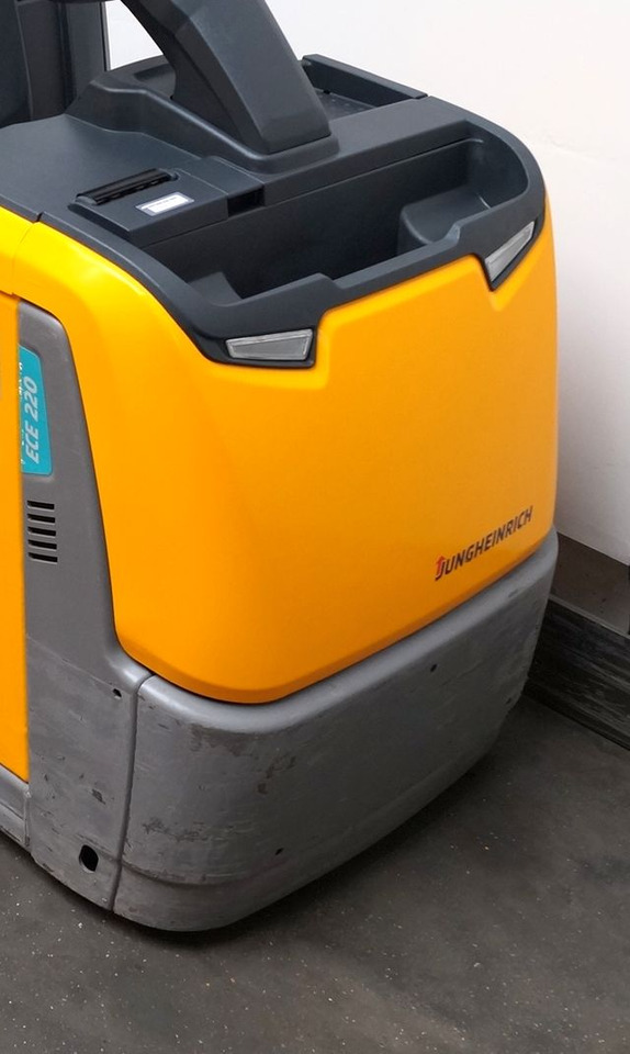 Jungheinrich ECE220 - Order-picker: foto 4 Jungheinrich ECE220 - Order-picker: foto 4