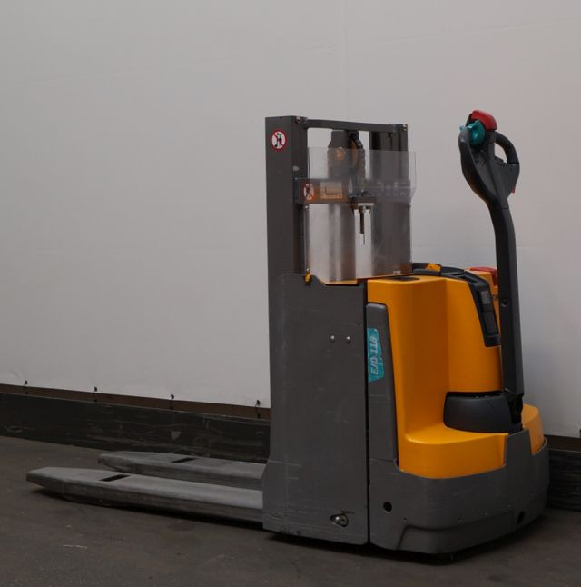 Jungheinrich EJD118 - Stacker: foto 1 Jungheinrich EJD118 - Stacker: foto 1