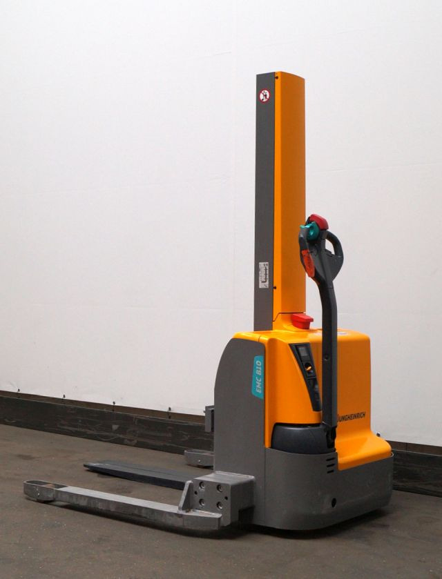 Jungheinrich EMC B10 - Stacker: foto 2 Jungheinrich EMC B10 - Stacker: foto 2