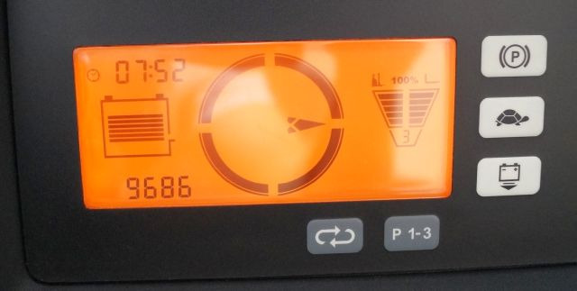 Jungheinrich ETV214 - Empilhador retráctil: foto 4 Jungheinrich ETV214 - Empilhador retráctil: foto 4