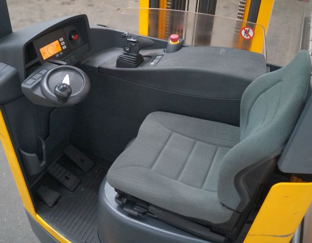 Jungheinrich ETV214 - Empilhador retráctil: foto 3 Jungheinrich ETV214 - Empilhador retráctil: foto 3