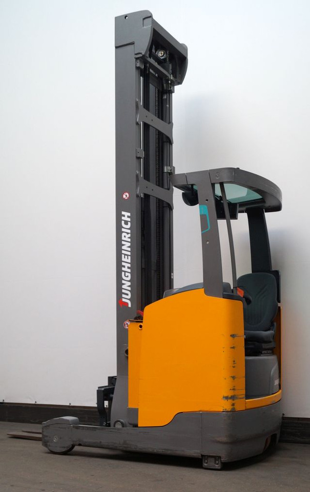 Empilhador retráctil Jungheinrich ETV216: foto 1