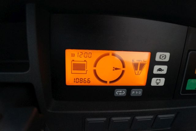 Jungheinrich ETV216 - Empilhador retráctil: foto 4 Jungheinrich ETV216 - Empilhador retráctil: foto 4