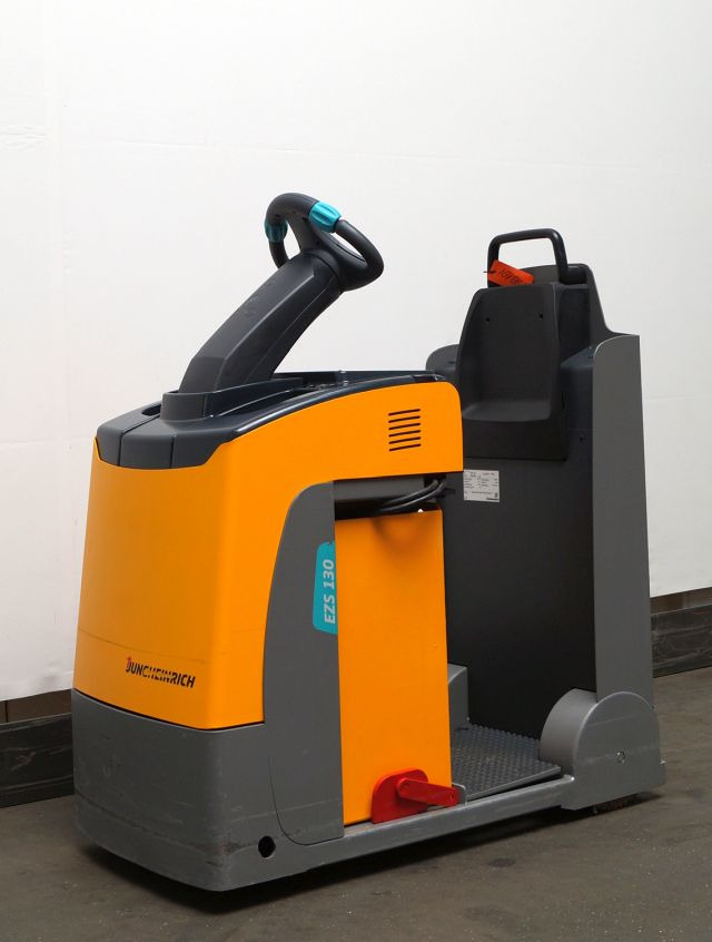 Jungheinrich EZS130 - Trator elétrics: foto 1 Jungheinrich EZS130 - Trator elétrics: foto 1