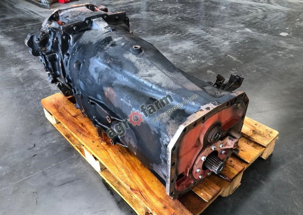 Skrzynia biegów Claas Ares 816 RZ 6005028906 - Caixa de velocidade: foto 2 Skrzynia biegów Claas Ares 816 RZ 6005028906 - Caixa de velocidade: foto 2