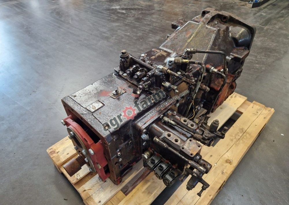 Skrzynia biegów New Holland M100 - Caixa de velocidade: foto 1 Skrzynia biegów New Holland M100 - Caixa de velocidade: foto 1