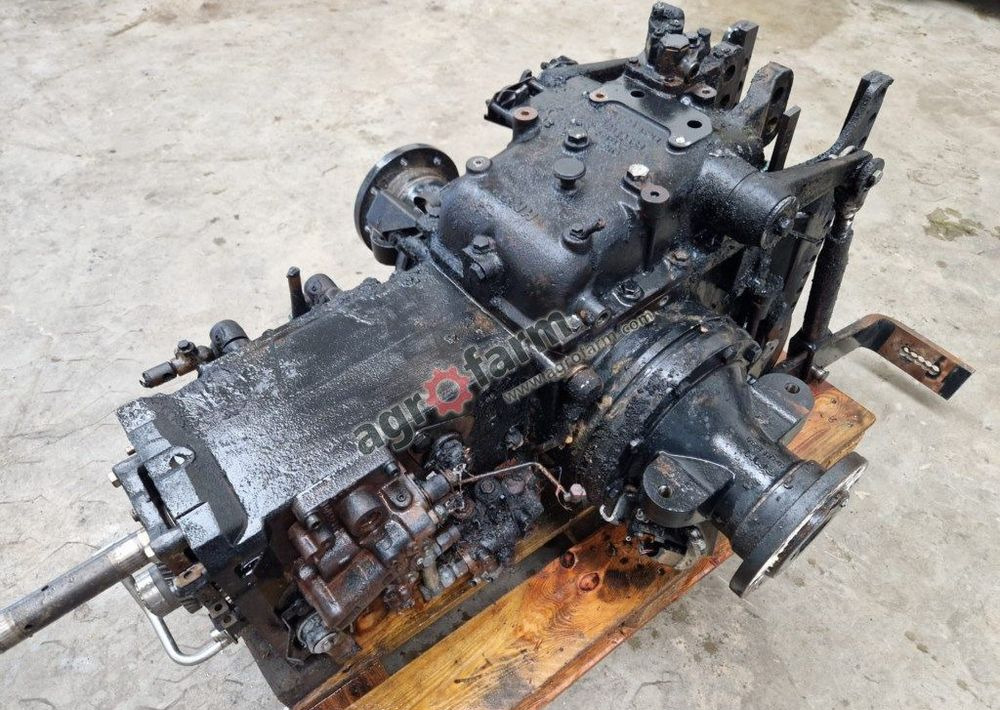 Tylny most New Holland T4.90N 87559163 - Caixa de velocidade: foto 1 Tylny most New Holland T4.90N 87559163 - Caixa de velocidade: foto 1