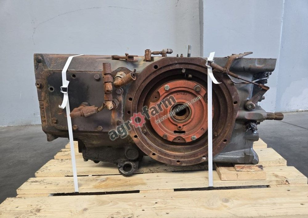 Tylny most Renault Ares 556 RZ 851B6 - Caixa de velocidade: foto 4 Tylny most Renault Ares 556 RZ 851B6 - Caixa de velocidade: foto 4