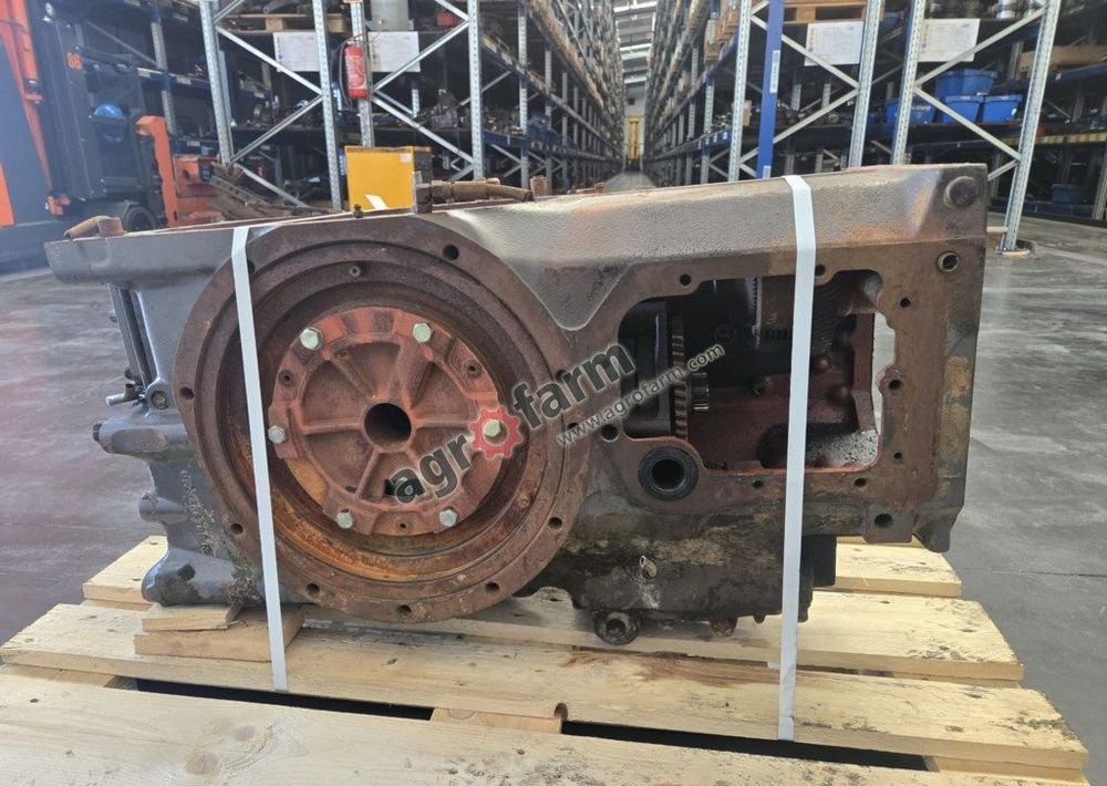 Tylny most Renault Ares 556 RZ 851B6 - Caixa de velocidade: foto 1 Tylny most Renault Ares 556 RZ 851B6 - Caixa de velocidade: foto 1