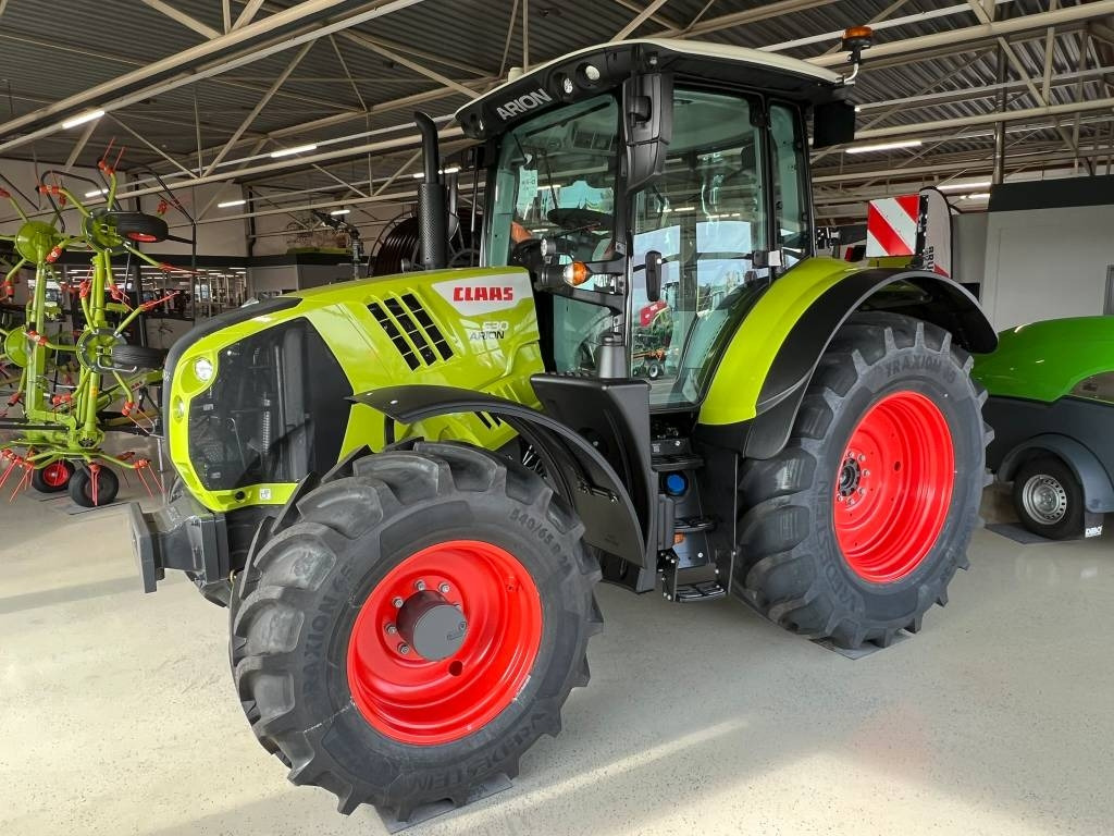 Claas Arion 530 - Trator: foto 1 Claas Arion 530 - Trator: foto 1
