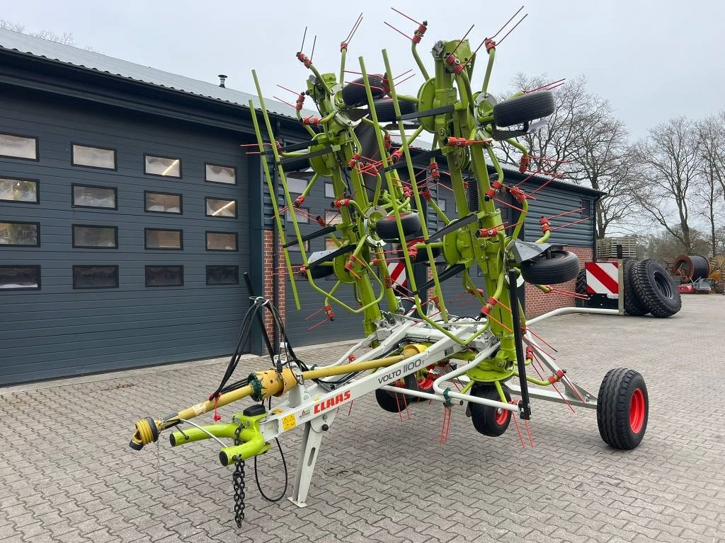 Claas Volto 1100 T - Ancinho enleirador: foto 1 Claas Volto 1100 T - Ancinho enleirador: foto 1