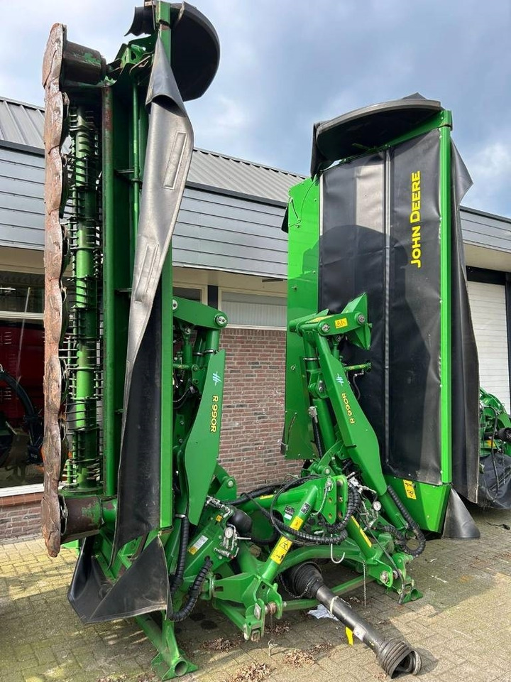 John Deere F990R + F350R vlinder maaier - Gadanheira: foto 1 John Deere F990R + F350R vlinder maaier - Gadanheira: foto 1