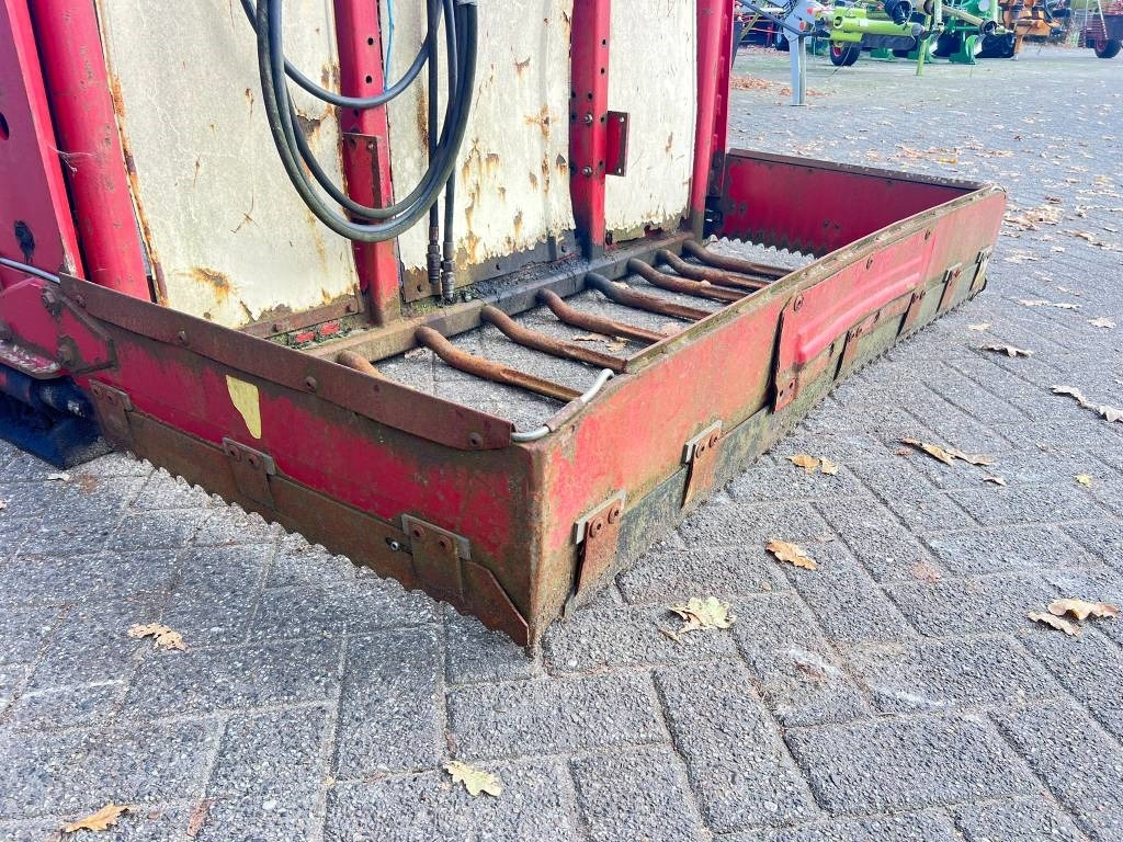 Trioliet TU 195 Kuilvoersnijder - Equipamento de gado: foto 5 Trioliet TU 195 Kuilvoersnijder - Equipamento de gado: foto 5