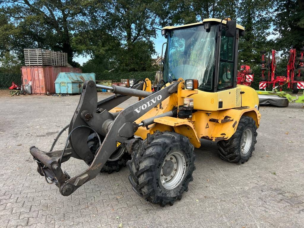 Volvo L 30 B  - Pá carregadora de rodas: foto 2 Volvo L 30 B  - Pá carregadora de rodas: foto 2