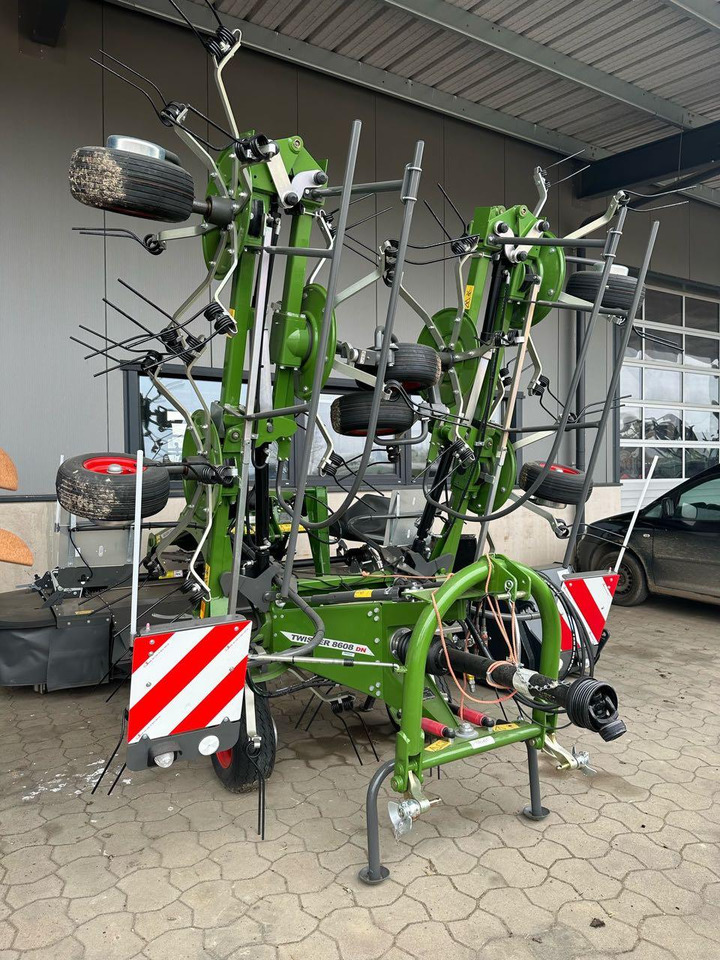 Fendt Twister 8608 DN - Ancinho enleirador: foto 3 Fendt Twister 8608 DN - Ancinho enleirador: foto 3