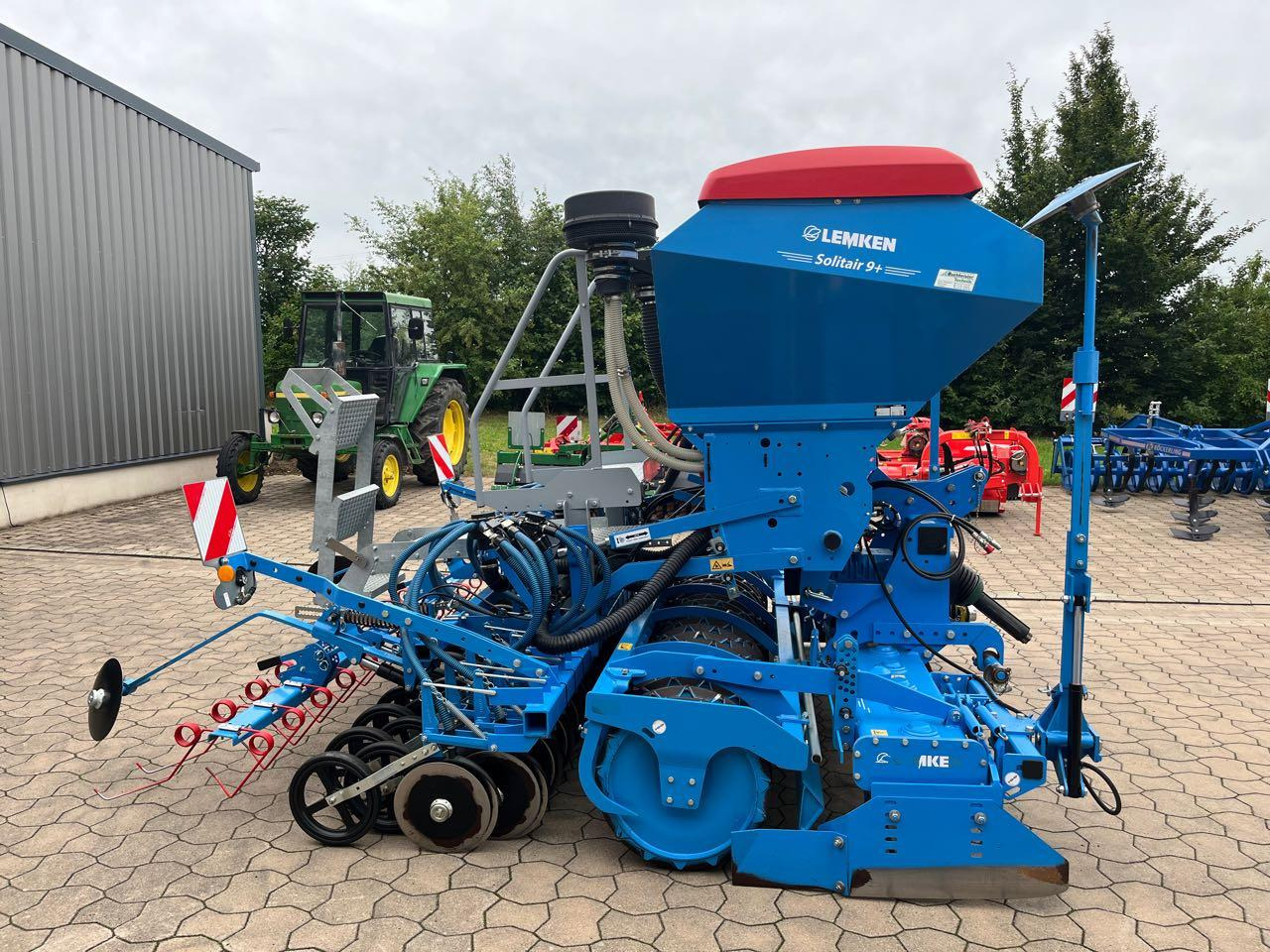 Lemken Zirkon 12 / Solitär 9-300 - Semeadora combinada: foto 3 Lemken Zirkon 12 / Solitär 9-300 - Semeadora combinada: foto 3