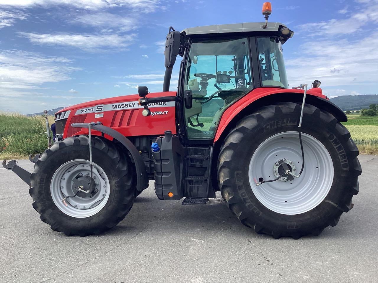 Massey Ferguson 7719 Exclusive Dyna VT - Trator: foto 2 Massey Ferguson 7719 Exclusive Dyna VT - Trator: foto 2