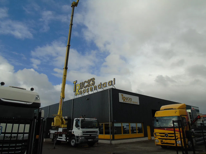 DAF CF 65.280 + 33 METER + big platform persons /400kg - Camião: foto 2 DAF CF 65.280 + 33 METER + big platform persons /400kg - Camião: foto 2