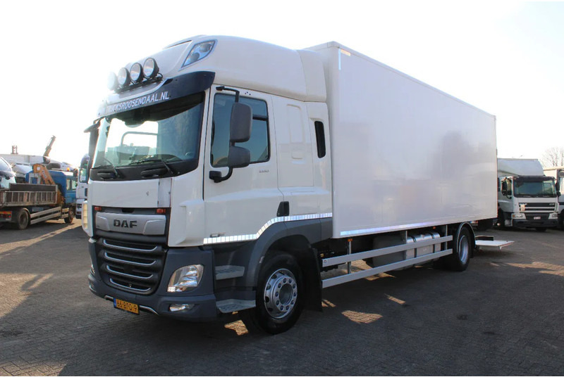 DAF CF 260 + EURO 6 + LIFT - Camião furgão: foto 2 DAF CF 260 + EURO 6 + LIFT - Camião furgão: foto 2