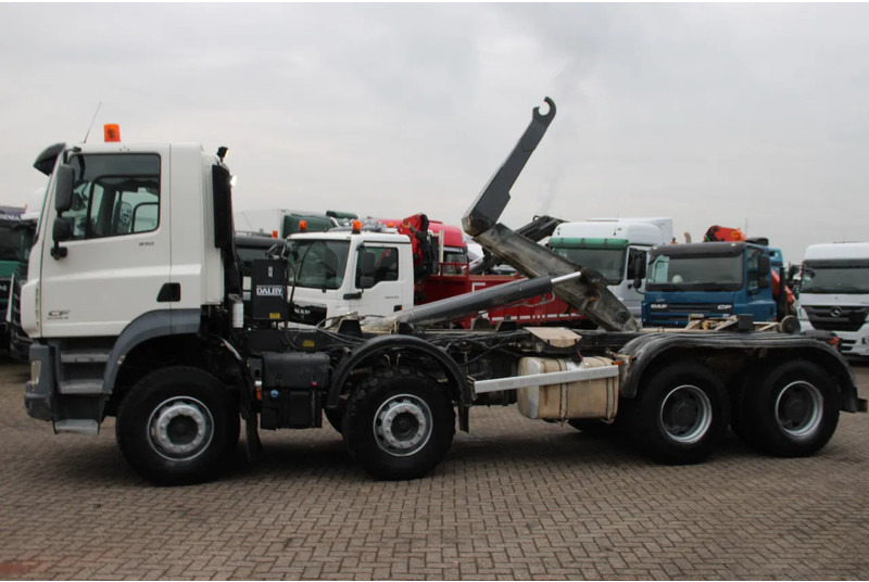 DAF CF 510 + 8X4 + SPRING SUSPENSION + MANUAL + EURO 6 - Camião polibenne: foto 3 DAF CF 510 + 8X4 + SPRING SUSPENSION + MANUAL + EURO 6 - Camião polibenne: foto 3
