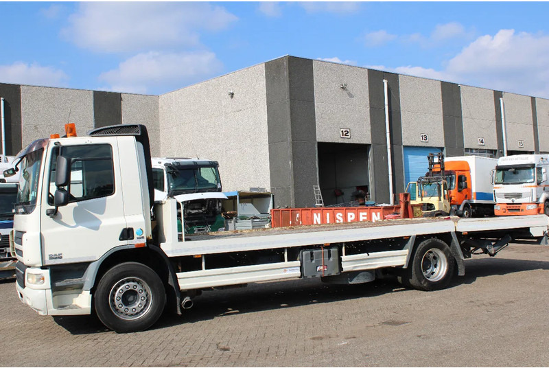 DAF CF 75.310 + HYDROLIC PLATFORM + EURO 5 + REMOTE + MANUAL - Camião transporte de veículos: foto 3 DAF CF 75.310 + HYDROLIC PLATFORM + EURO 5 + REMOTE + MANUAL - Camião transporte de veículos: foto 3
