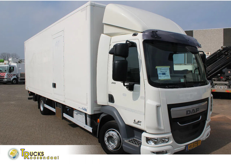 DAF LF 210 + EURO 6 + LIFT - Camião furgão: foto 1 DAF LF 210 + EURO 6 + LIFT - Camião furgão: foto 1