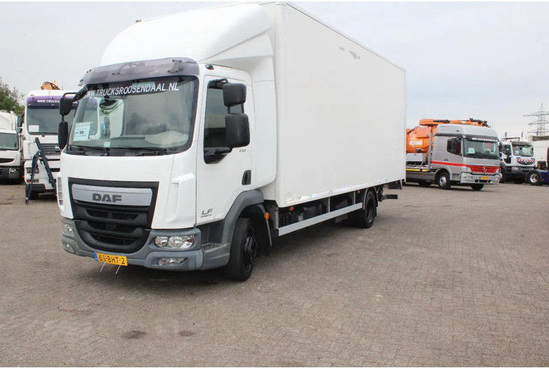 DAF LF 210 + euro 6 + lift + 12T + 3P - Camião furgão: foto 2 DAF LF 210 + euro 6 + lift + 12T + 3P - Camião furgão: foto 2