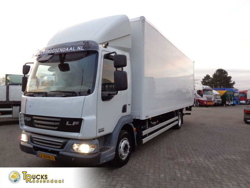 DAF LF 45.220 + Euro 5 + Dhollandia Lift + Manual - Camião furgão: foto 1 DAF LF 45.220 + Euro 5 + Dhollandia Lift + Manual - Camião furgão: foto 1