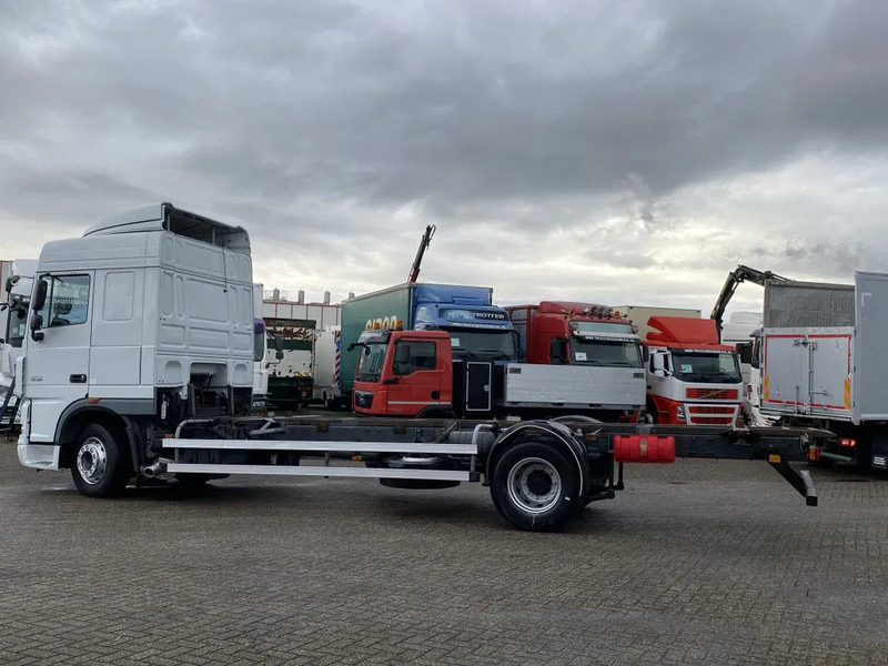 Camião chassi DAF XF 105.460 + Euro 5 + ADR + Discounted from 17.950,-: foto 10