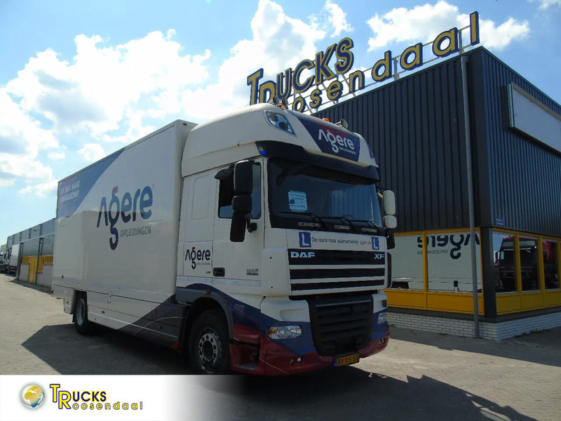 DAF XF 105 .460 + MANUAL + EURO 5 - Camião furgão: foto 1 DAF XF 105 .460 + MANUAL + EURO 5 - Camião furgão: foto 1