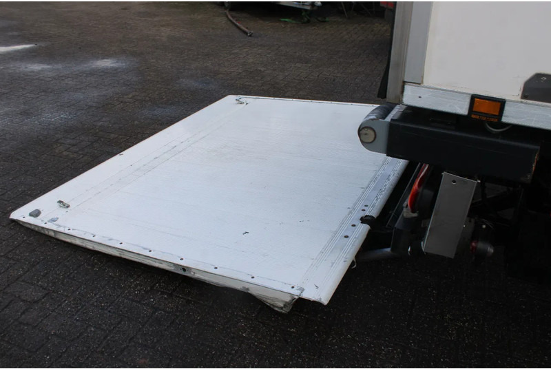 Camião frigorífico Iveco Eurocargo 120-220 + EURO 6 + 12T: foto 9 Camião frigorífico Iveco Eurocargo 120-220 + EURO 6 + 12T: foto 9