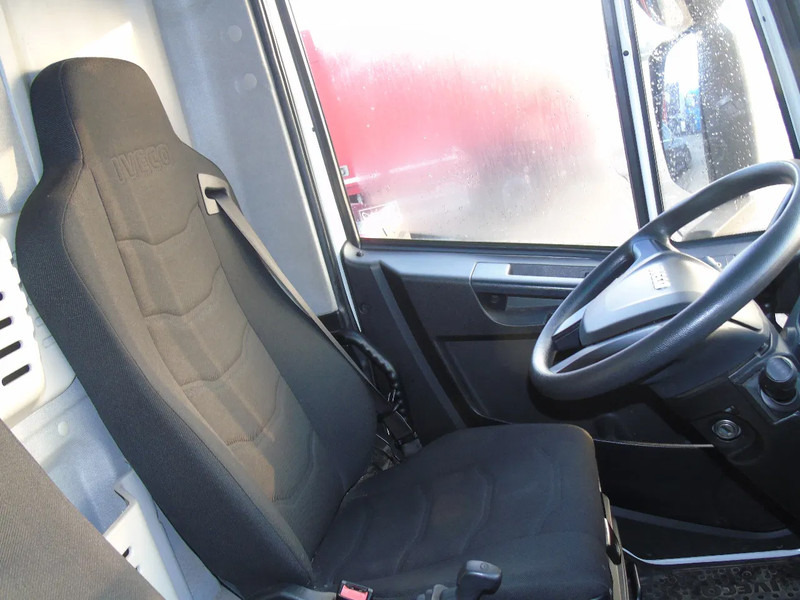 Camião furgão Iveco Eurocargo 120E19 + euro 6 + lift + BROKEN ENGINE: foto 9