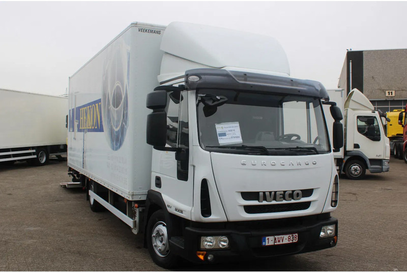 Iveco Eurocargo 80E18 + MANUAL + EURO 5 - Camião furgão: foto 2 Iveco Eurocargo 80E18 + MANUAL + EURO 5 - Camião furgão: foto 2