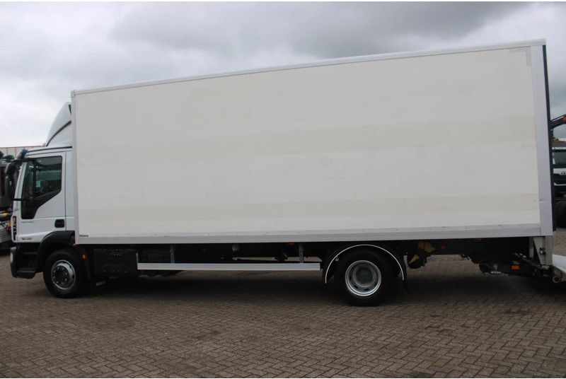 Iveco Eurocargo reserved ! 120 E21 + LIFT + EURO 6 + 12T - Camião furgão: foto 4 Iveco Eurocargo reserved ! 120 E21 + LIFT + EURO 6 + 12T - Camião furgão: foto 4