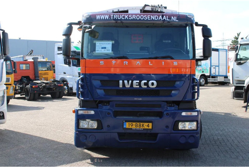 Iveco Stralis 270 CNG + GARBAGE + EURO 5 + 6X2 + RETARDER - Caminhão de lixo: foto 3 Iveco Stralis 270 CNG + GARBAGE + EURO 5 + 6X2 + RETARDER - Caminhão de lixo: foto 3