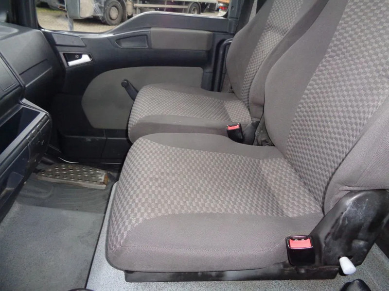 MAN TGL 8.180 TGL 8.180 + MANUAL + Lift - Camião furgão: foto 5 MAN TGL 8.180 TGL 8.180 + MANUAL + Lift - Camião furgão: foto 5