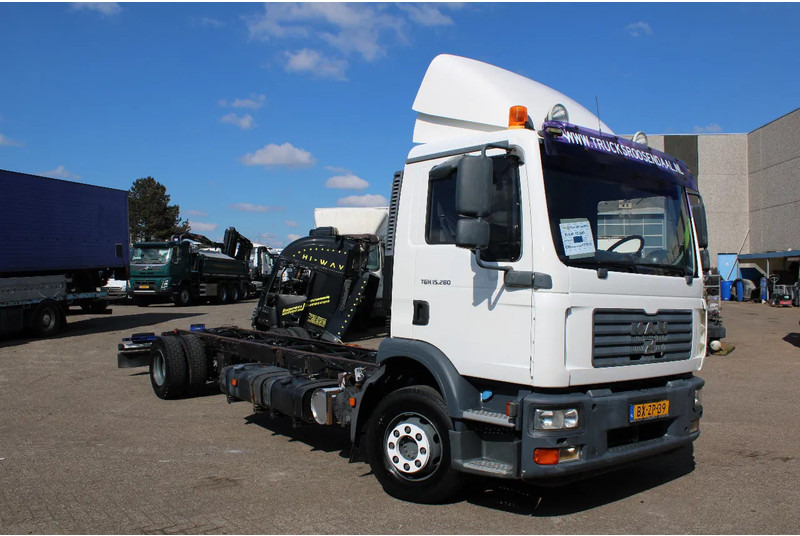 MAN TGM 12.280 + NICE TRUCK - Camião chassi: foto 3 MAN TGM 12.280 + NICE TRUCK - Camião chassi: foto 3