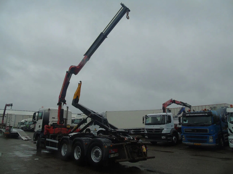 MAN TGS 35.440 + PALFINGER 24500 + 8X4 + EURO 5 + REMOTE - Camião polibenne, Camião grua: foto 5 MAN TGS 35.440 + PALFINGER 24500 + 8X4 + EURO 5 + REMOTE - Camião polibenne, Camião grua: foto 5