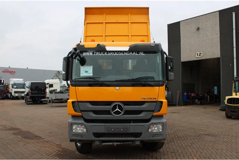 Mercedes-Benz Actros 3241 8x4 + SPRING SPRING BLATT + EURO 5 - Camião basculante: foto 3 Mercedes-Benz Actros 3241 8x4 + SPRING SPRING BLATT + EURO 5 - Camião basculante: foto 3