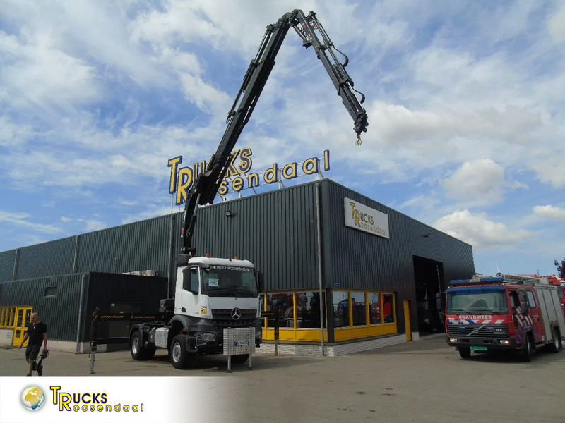 Mercedes-Benz Arocs 2051 + 4X4 + HIAB 302 E6 / JIB 70 X 4 + 10 EXTENTSIONS (512hours) - Camião grua: foto 1 Mercedes-Benz Arocs 2051 + 4X4 + HIAB 302 E6 / JIB 70 X 4 + 10 EXTENTSIONS (512hours) - Camião grua: foto 1