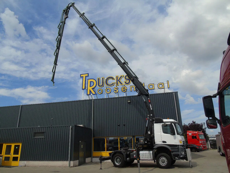 Mercedes-Benz Arocs 2051 + 4X4 + HIAB 302 E6 / JIB 70 X 4 + 10 EXTENTSIONS (512hours) - Camião grua: foto 2 Mercedes-Benz Arocs 2051 + 4X4 + HIAB 302 E6 / JIB 70 X 4 + 10 EXTENTSIONS (512hours) - Camião grua: foto 2